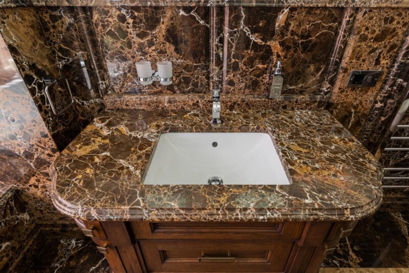 kwarc o budowie jawnokrystalicznej